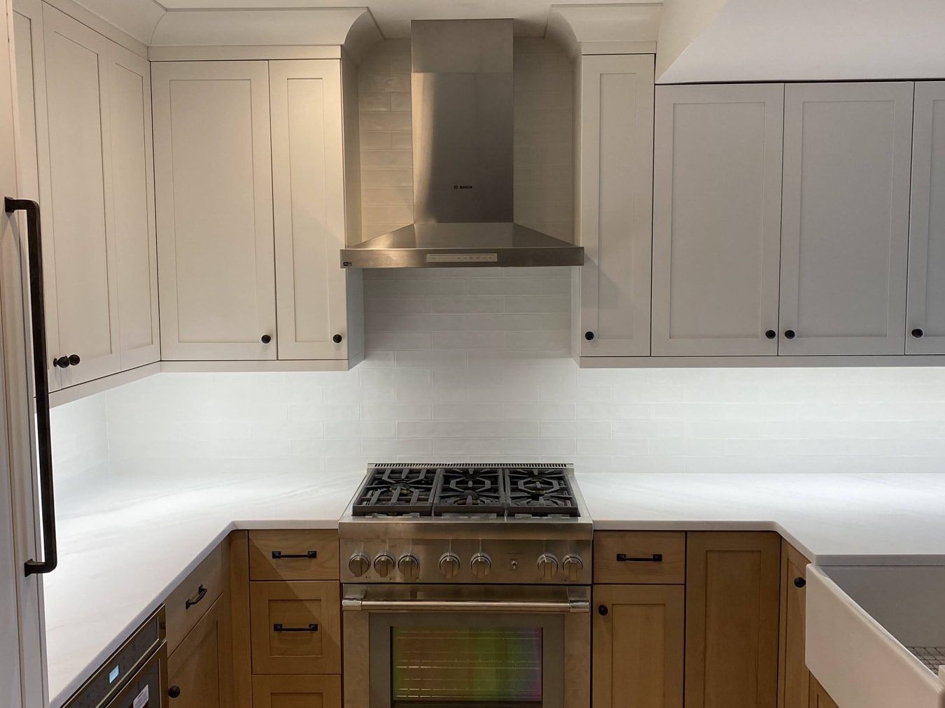 Range wall and hood